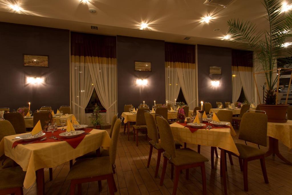 Koeroes Panzio Es Etterem Hotel Gyomaendrőd Exterior foto